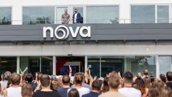 TV Nova má nové logo.