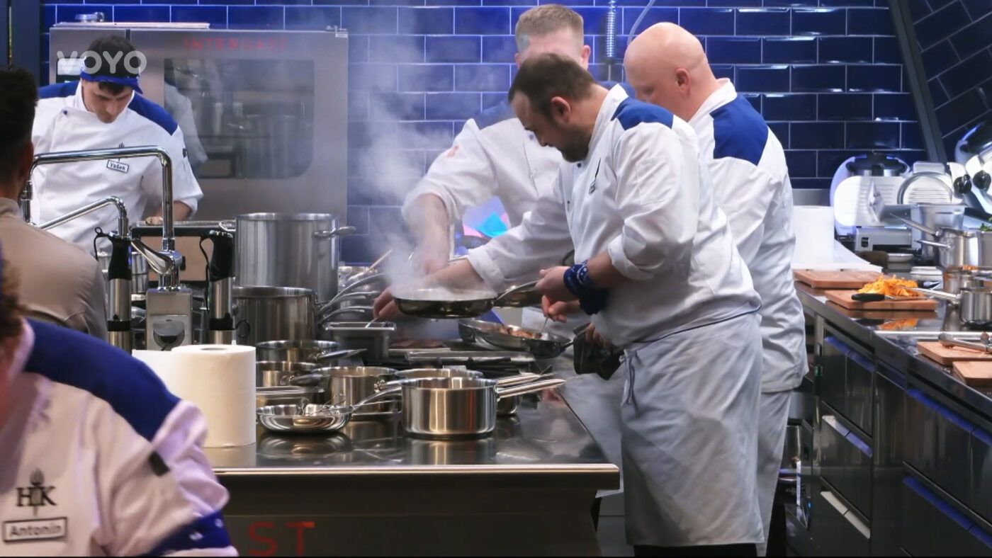 Soutěžící v nové Pekelné kuchyni Hell's Kitchen. Zdroj: Voyo