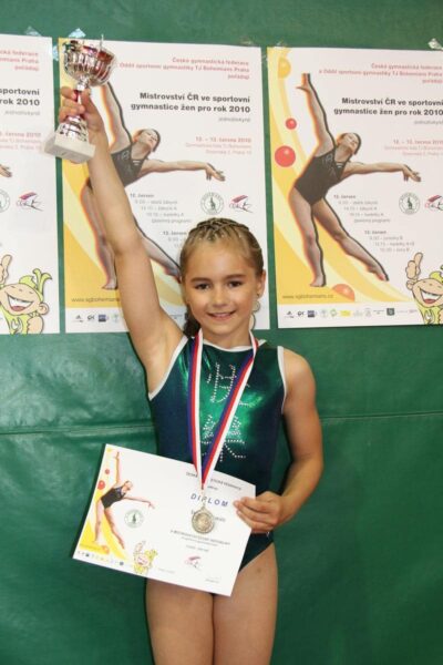 Při tragické nehodě zemřela příbramská gymnastka Natálka Štíchová.