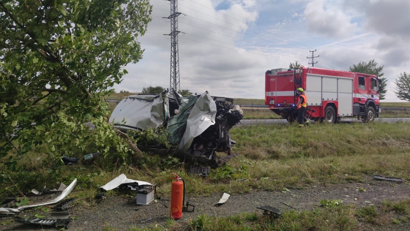 Vážná nehoda u Nymburka. Foto: HZS