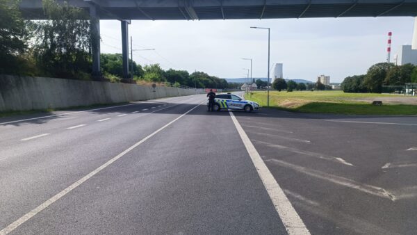 Policejní opatření v Litvínově, kde odpálí leteckou pumu.