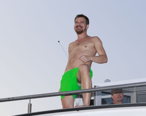 Jan Sklenář ukázal na celou loď zadek. Foto: Nextfoto