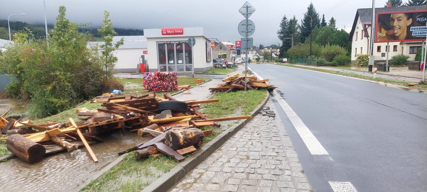 Česká Ves po povodni. Zdroj: Vladislav Jankeš.