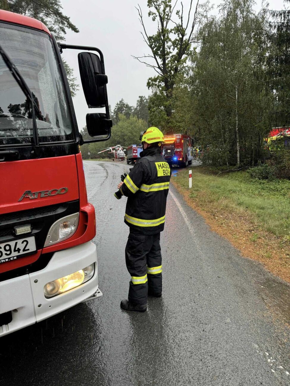 Vážná nehoda u Boru na Tachovsku. Foto: HZS