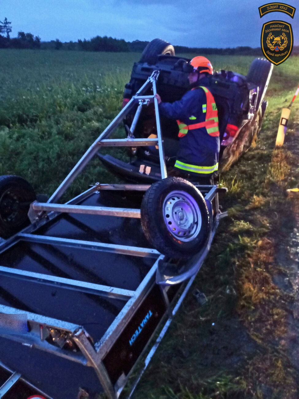 Večerní páteční nehoda v obci Horní Lapač na Kroměřížsku.