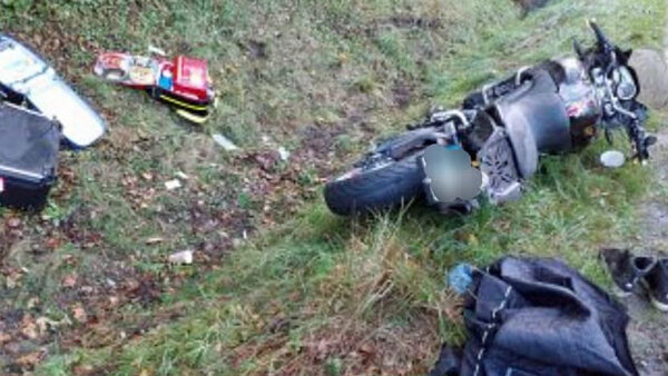 Vážní nehoda motorky a auta v Ústí nad Orlicí. Foto: HZS