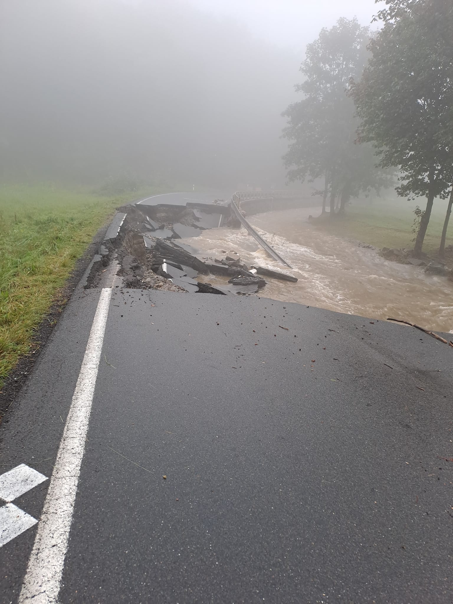 povodně silnice 1