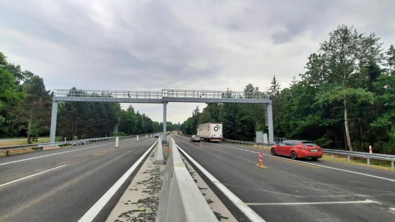 Nové omezení na dálnici D10 u Svémyslic. Foto: ŘSD