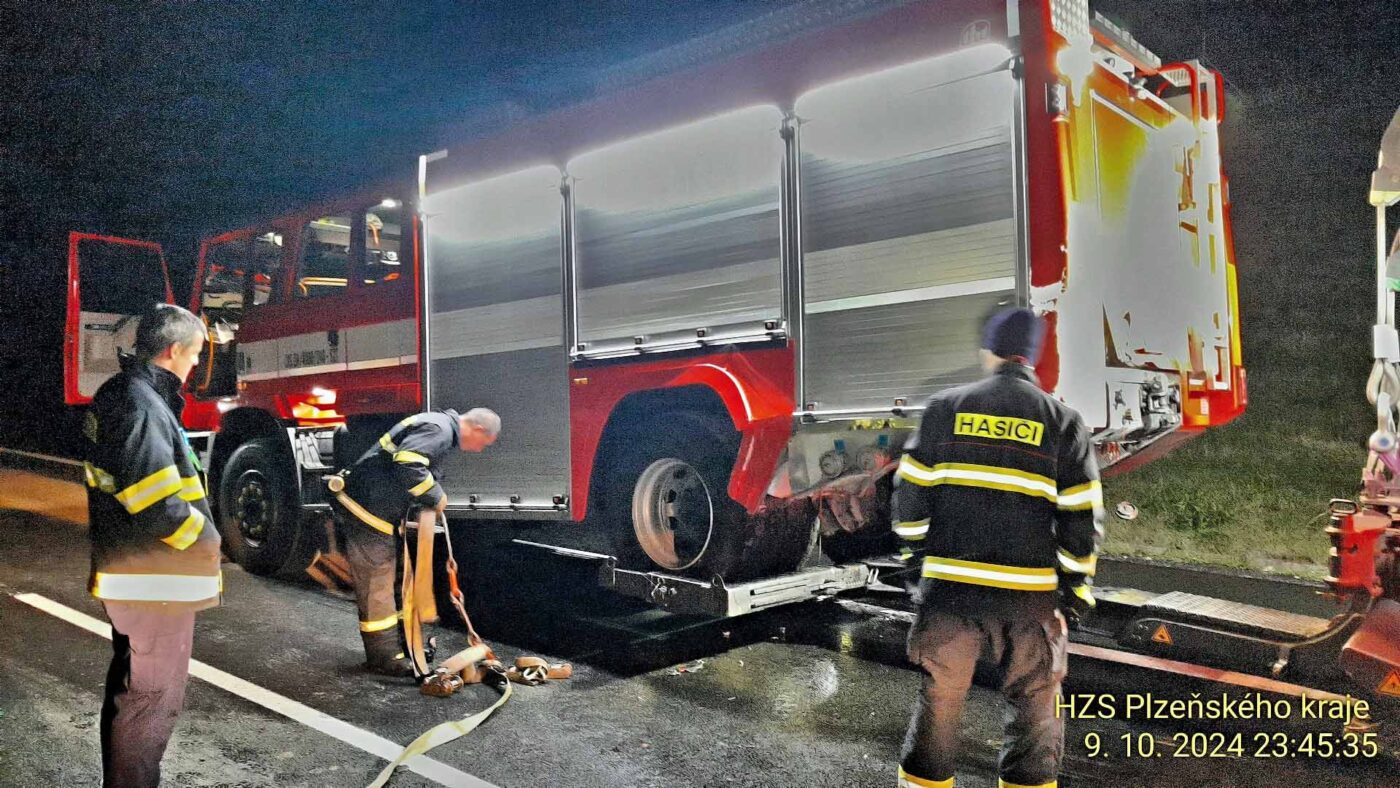 Tragická nehoda na dálnici D5. Foto: HZS