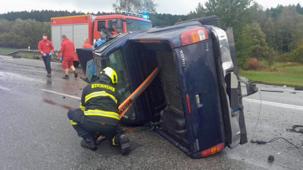 Vážná nehoda poblíž Smilkova na Benešovsku. Foto: HZS