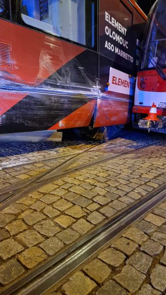 Nehoda tramvají v Olomouci.