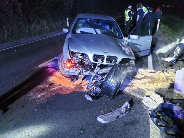 Nehoda BMW u obce Kerhartice. Foto: HZS