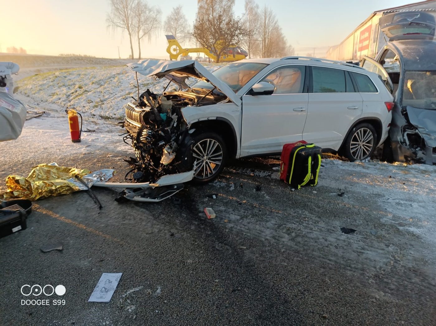 Vážná nehoda dvou aut u Strmilova. Foto: HZS