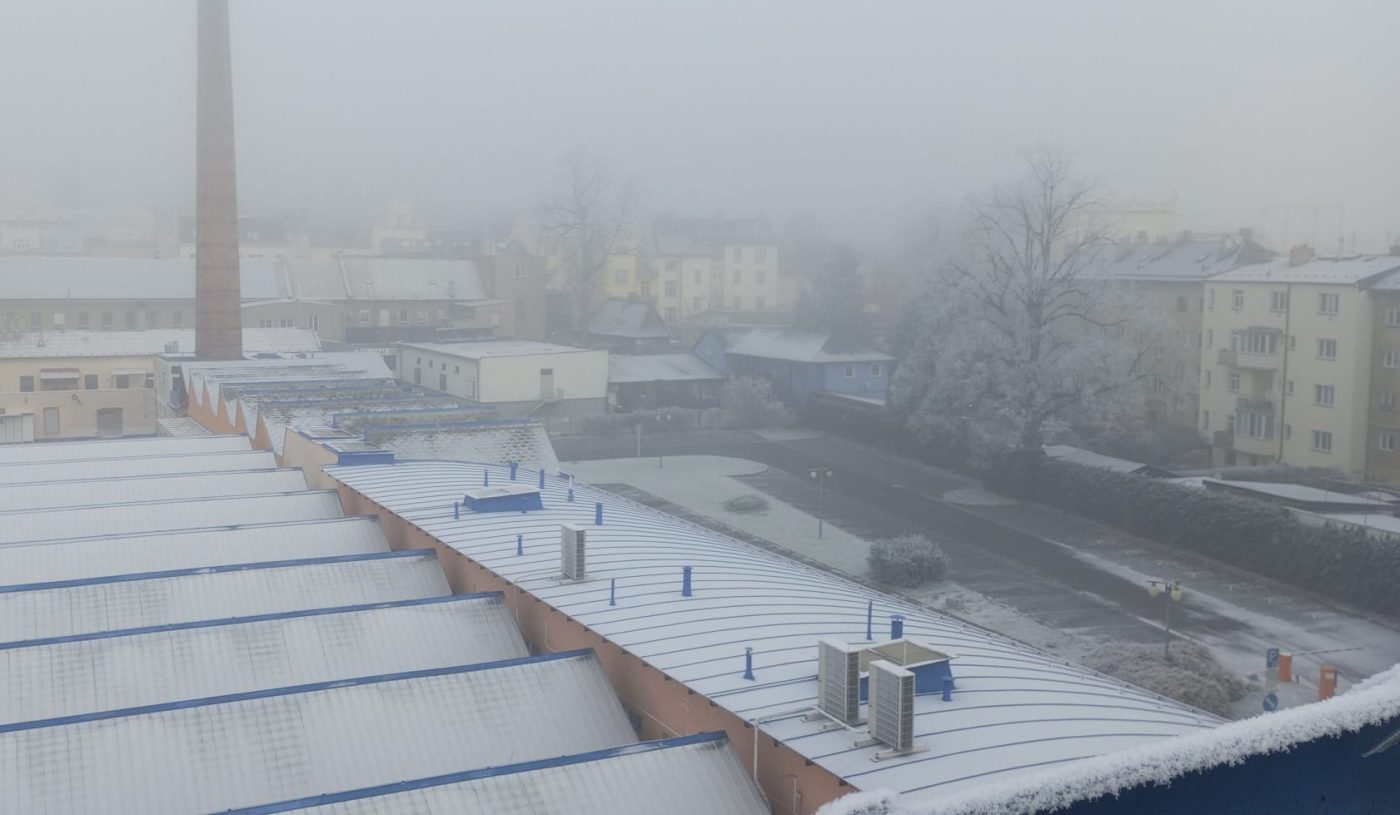 V Šumperku dnes napadl průmyslový sníh. Foto: Jiří Komínek