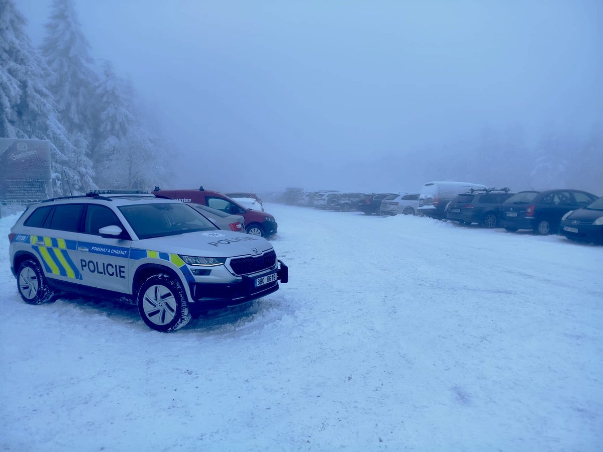 Dopravu na Šerlichu koriguje policie. Foto: PČR