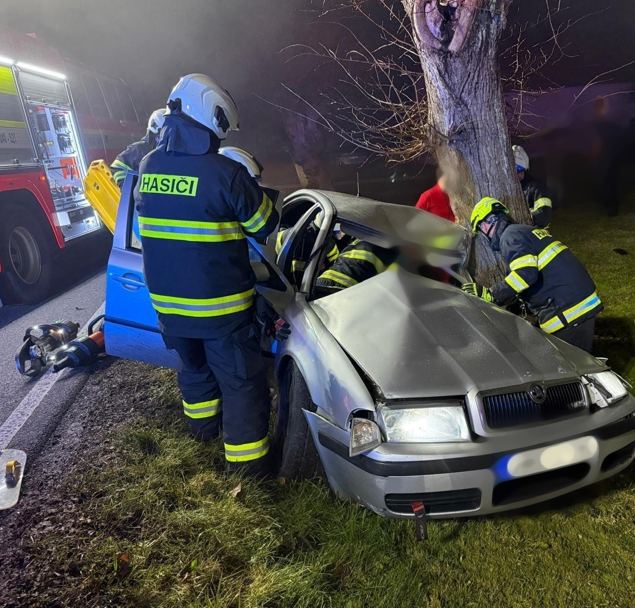 Vážná nehoda v Liběšicích na Jičínsku. Foto: HZS