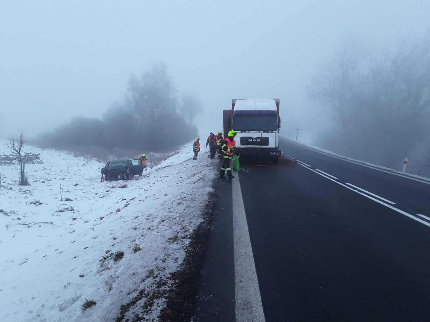 Vážná nehoda u Horní Loděnice. Foto: HZS