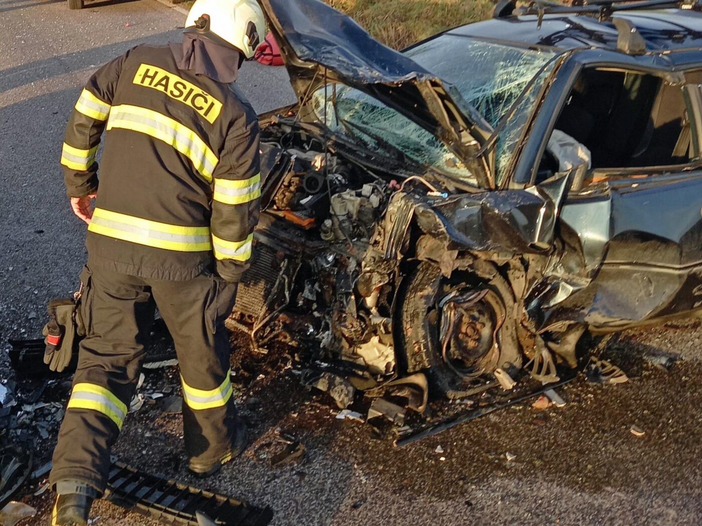 Vážná nehoda u Radimi na Jičínsku. Foto: HZS