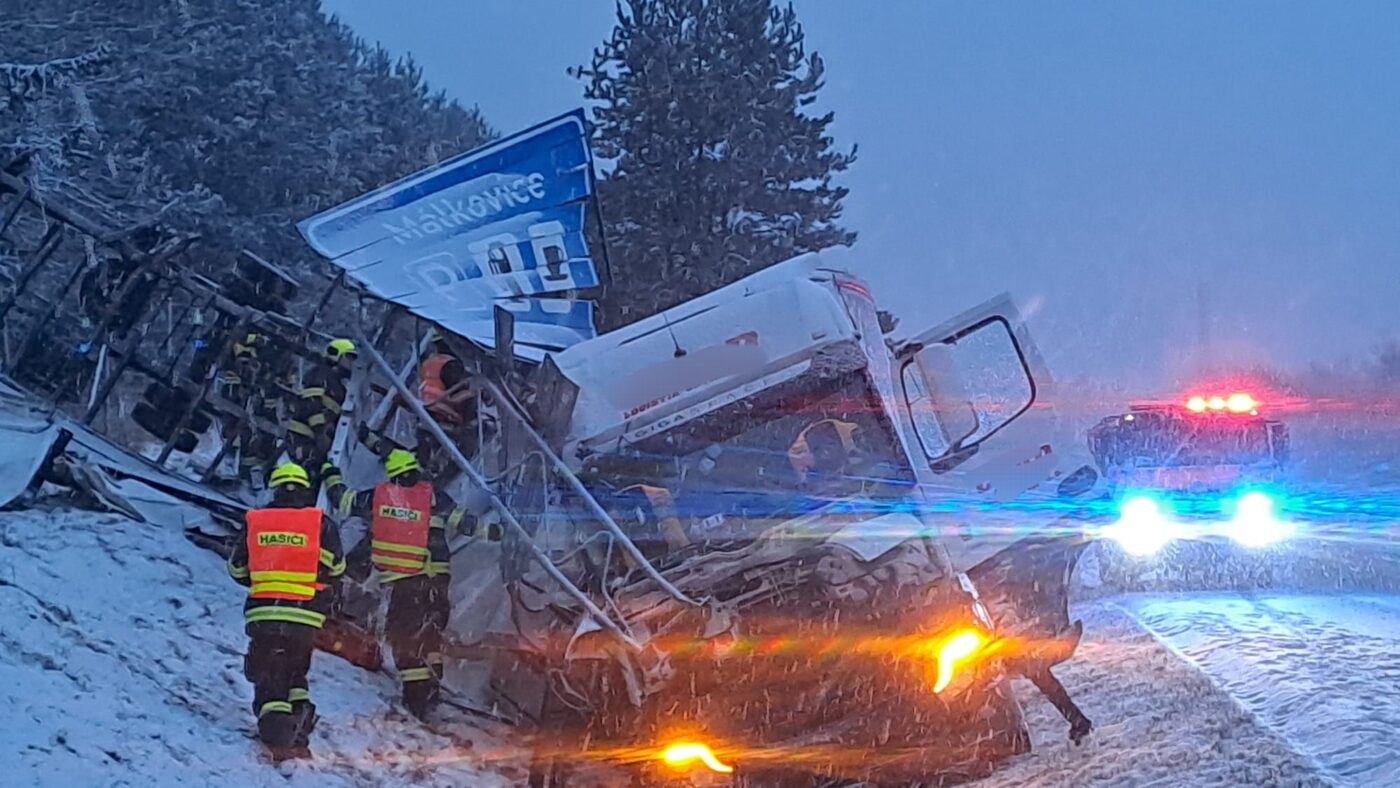 Vážná nehoda na dálnici D5.