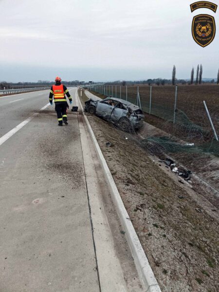 Nehoda na dálnici D49 u Pravčic.