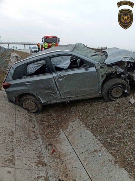 Nehoda na dálnici D49 u Pravčic.