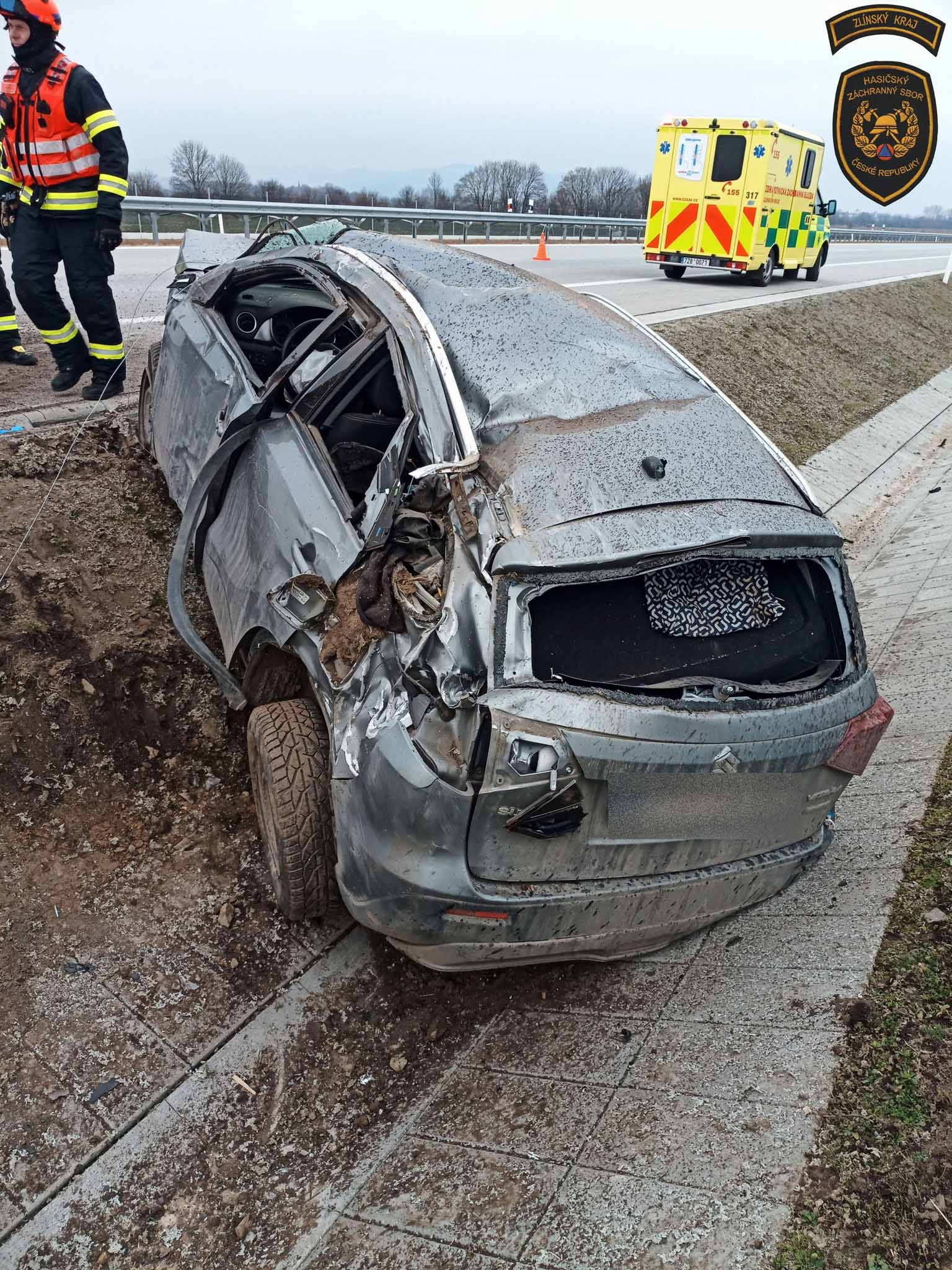 Nehoda na dálnici D49 u Pravčic.