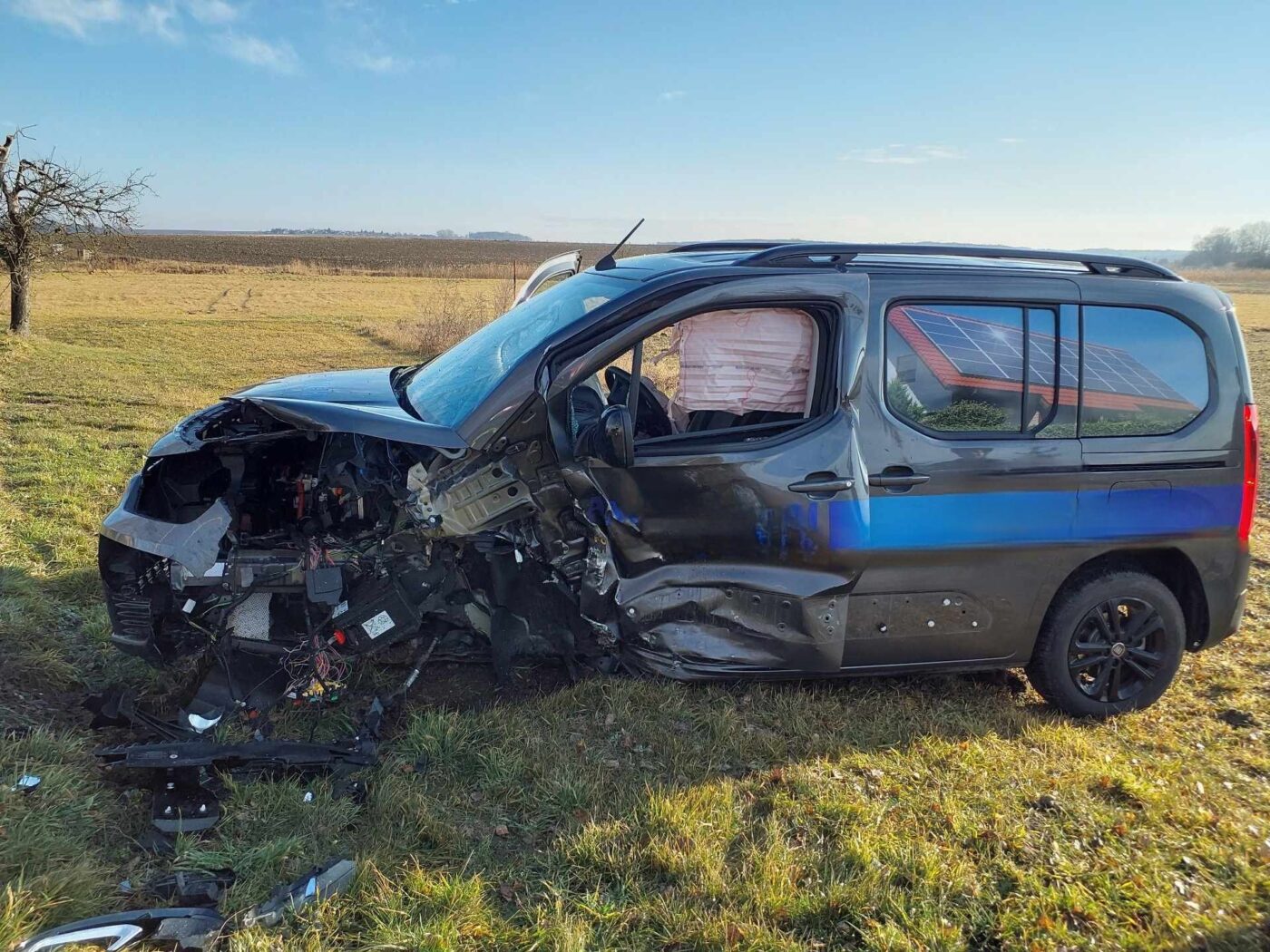 Nehoda v Sopřeči u Přelouče. Foto: HZS