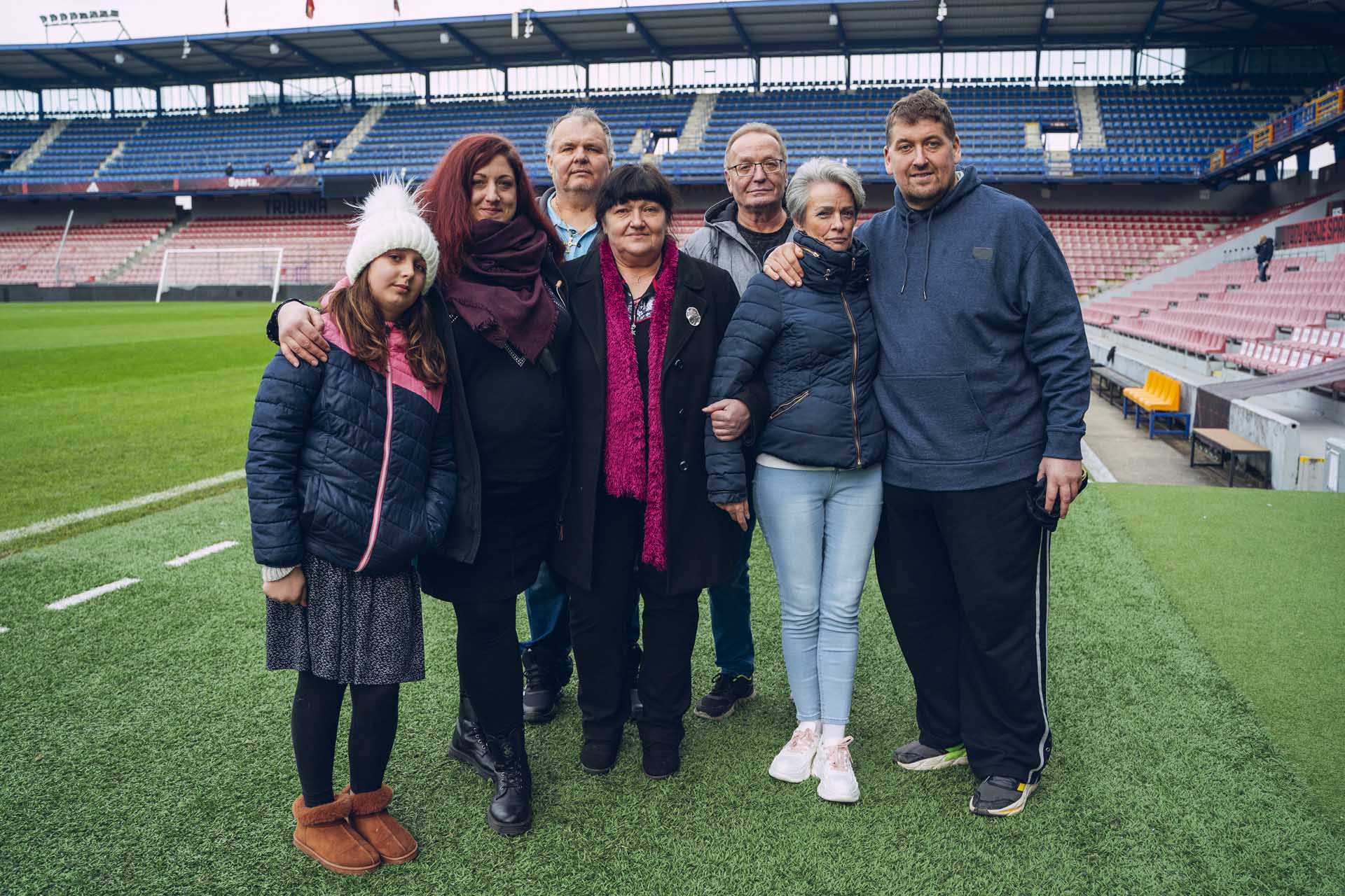 Lukášovi v hubnutí fandila celá rodina včetně Hanky. Foto: Nova