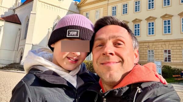 Roman Vojtek se synem Beníkem v lázních Teplice. Foto: IG