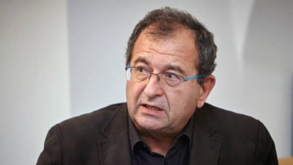 Zemřel psychiatr Cyril Höschl.