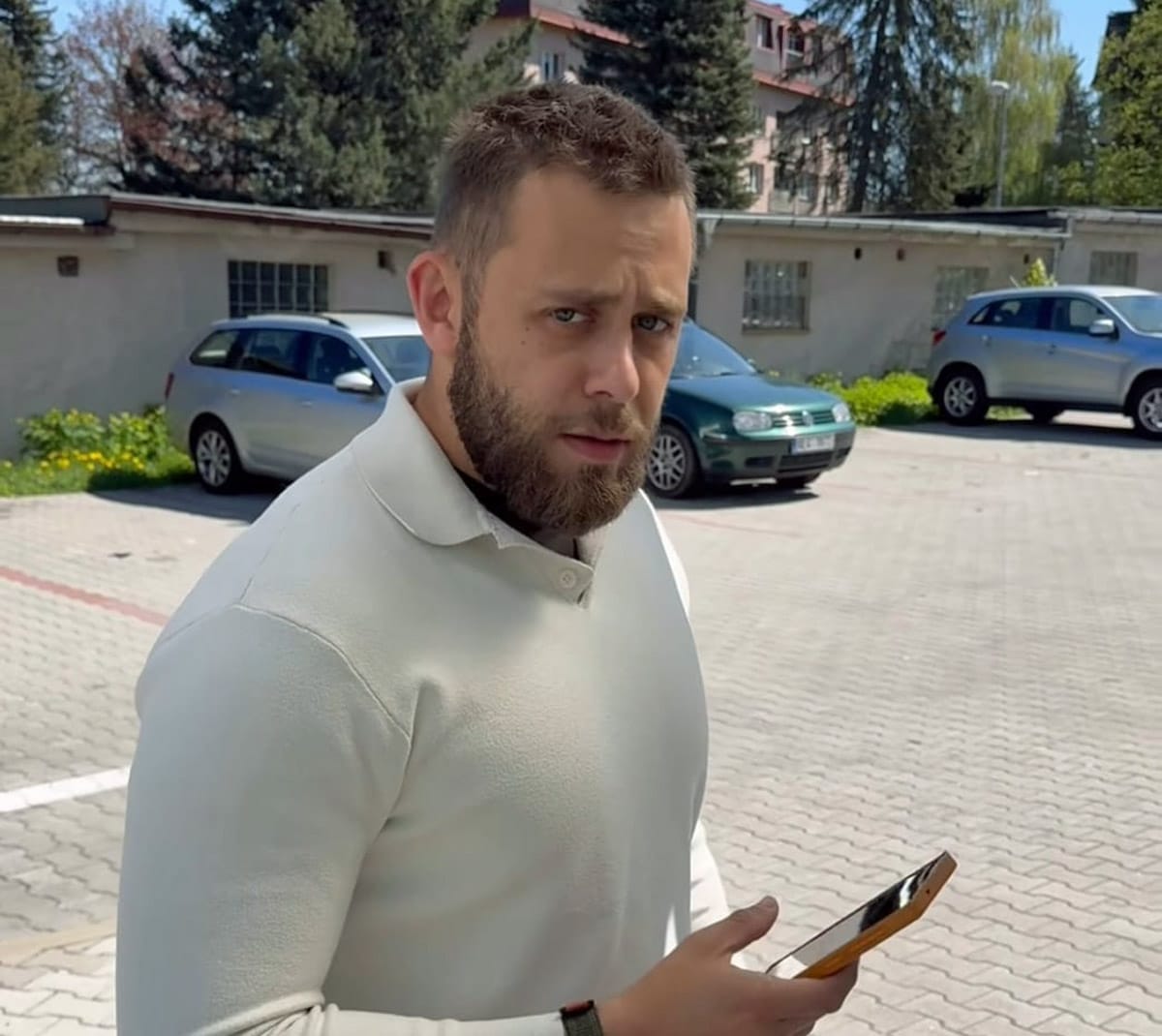 Vincent Navrátil si usekl kus palce, musel do jablonecké nemocnice.