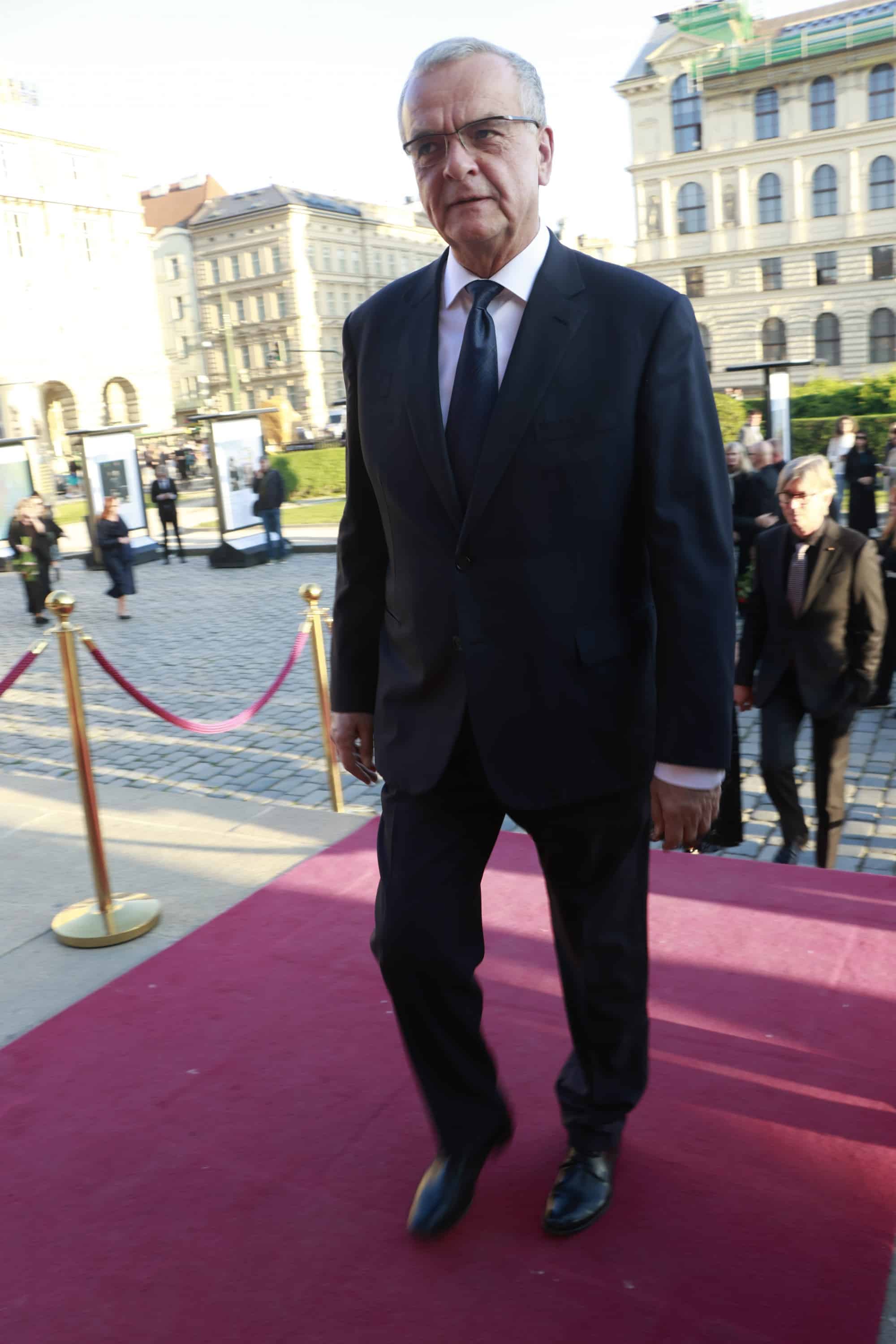 Smuteční rozloučení s Jiřím Bartoškou. Foto: Nextfoto