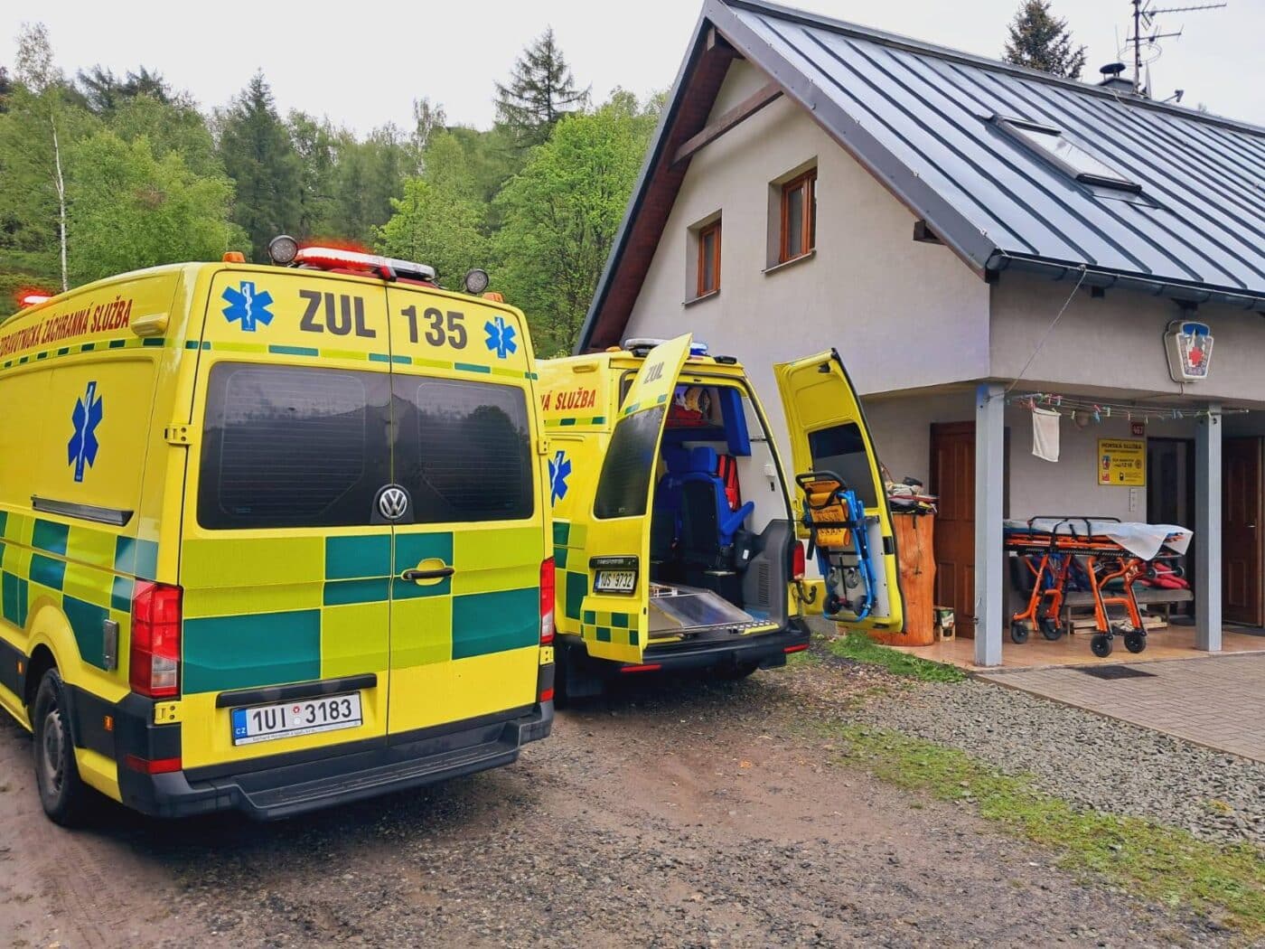 U obce Tisá zasáhl blesk dva lidi. Foto: ZZS