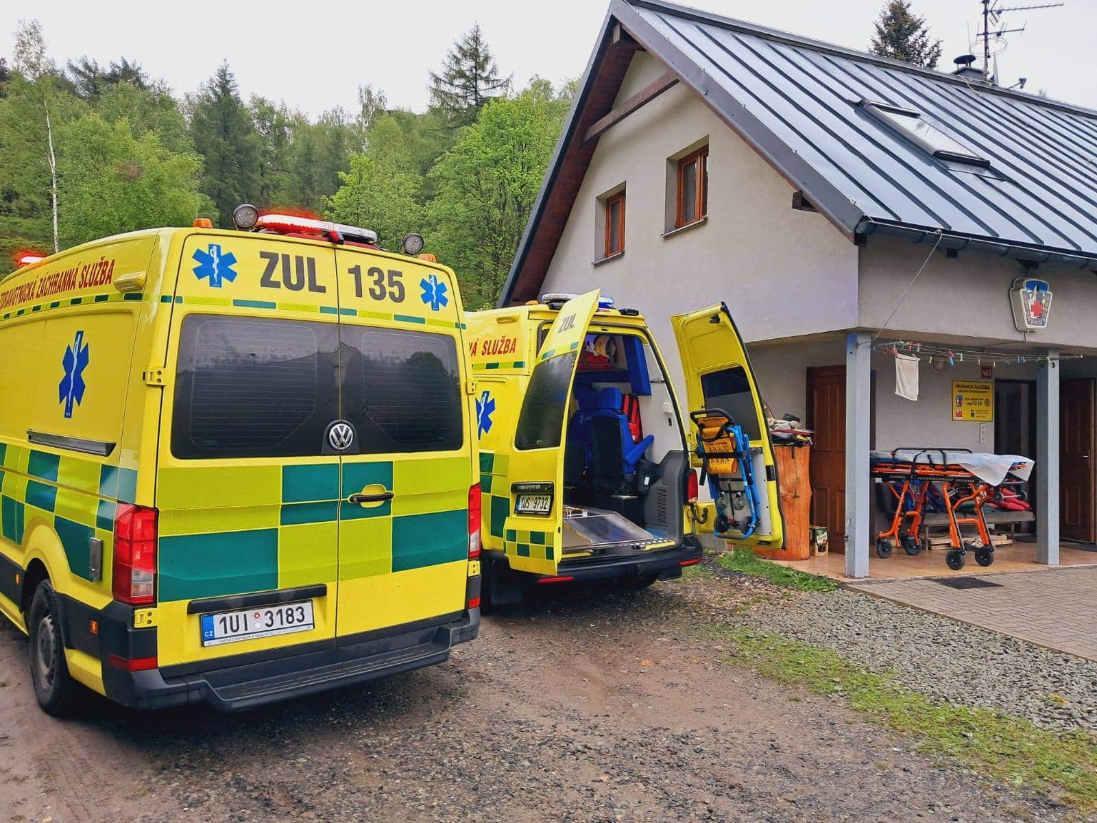 U obce Tisá zasáhl blesk dva lidi. Foto: ZZS