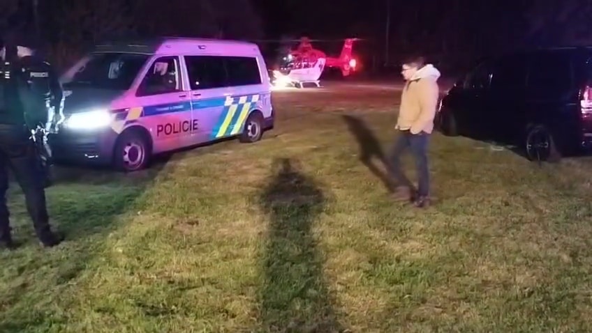 VIDEO: V hotelu v Čeladné se zřítil strop a zavalil lidi. Zdroj: ZZS
