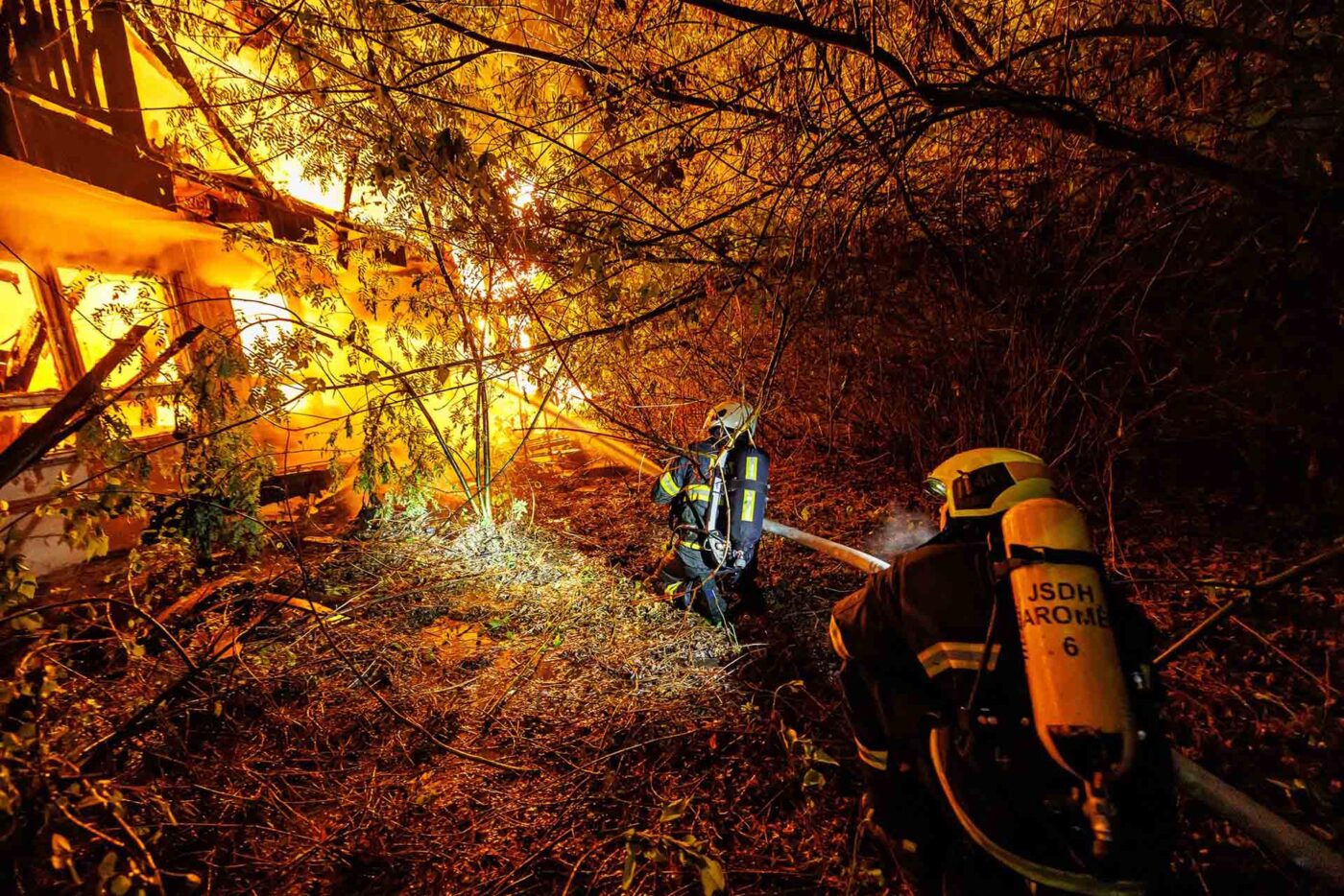 Rozsáhlý požár v Jaroměři. Michal Fanta | HZS KHK