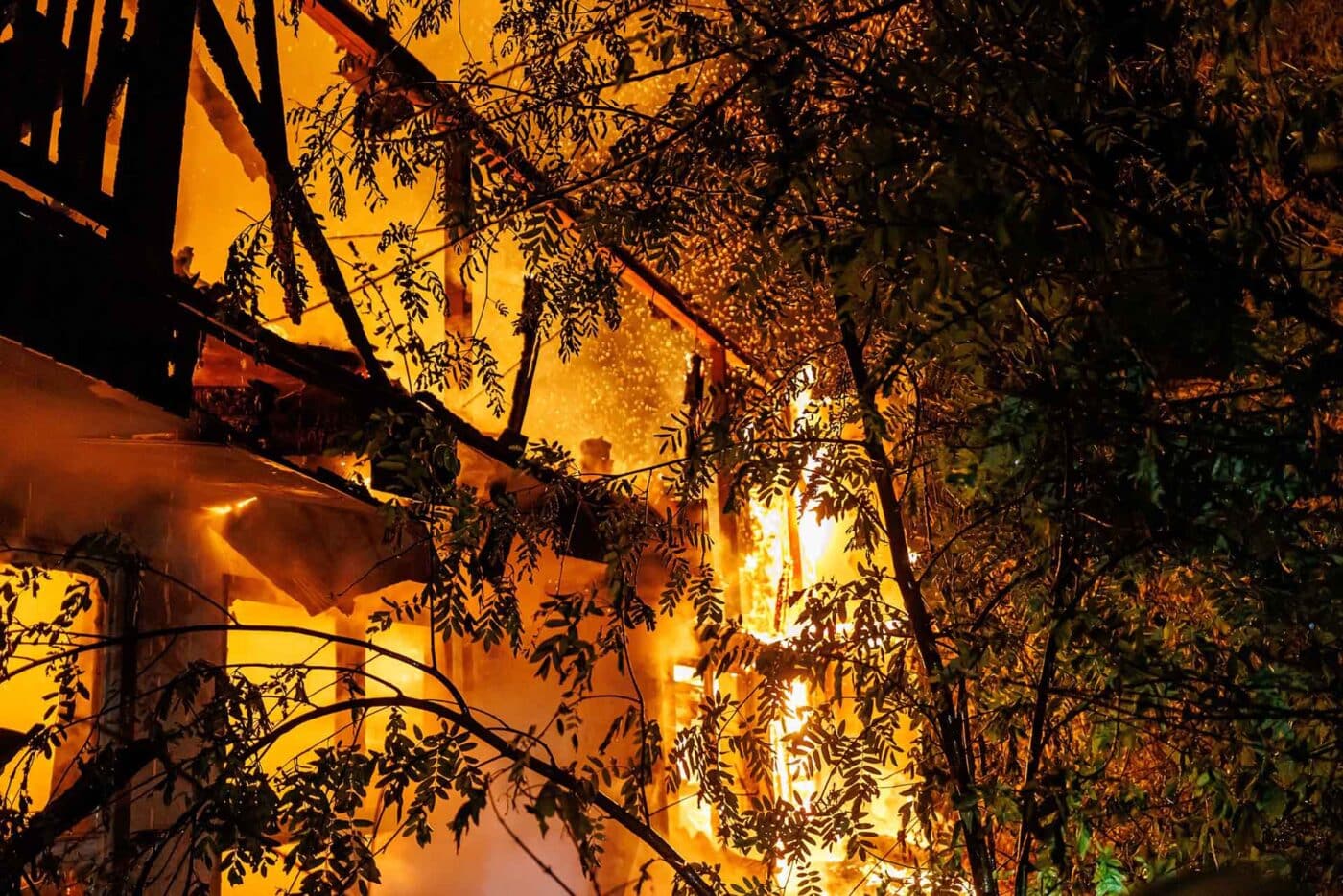 Rozsáhlý požár v Jaroměři. Michal Fanta | HZS KHK