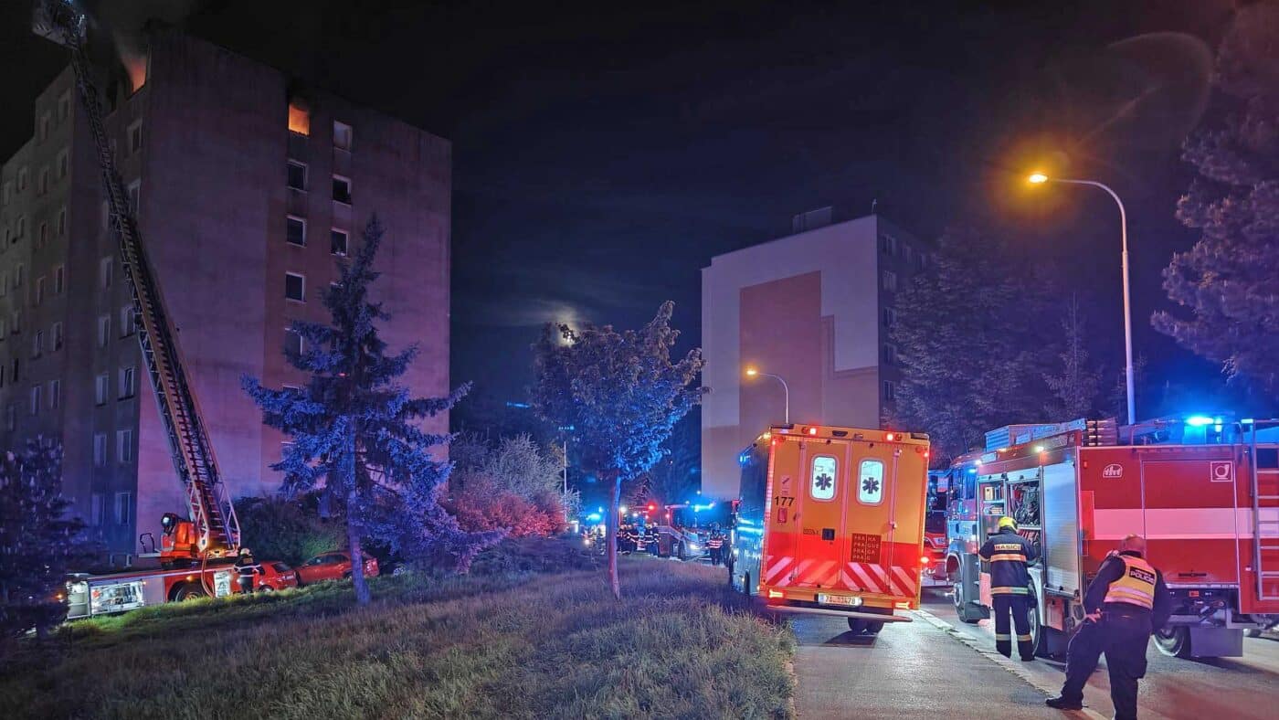 Požár v pražských Řepích. Foto: HZS