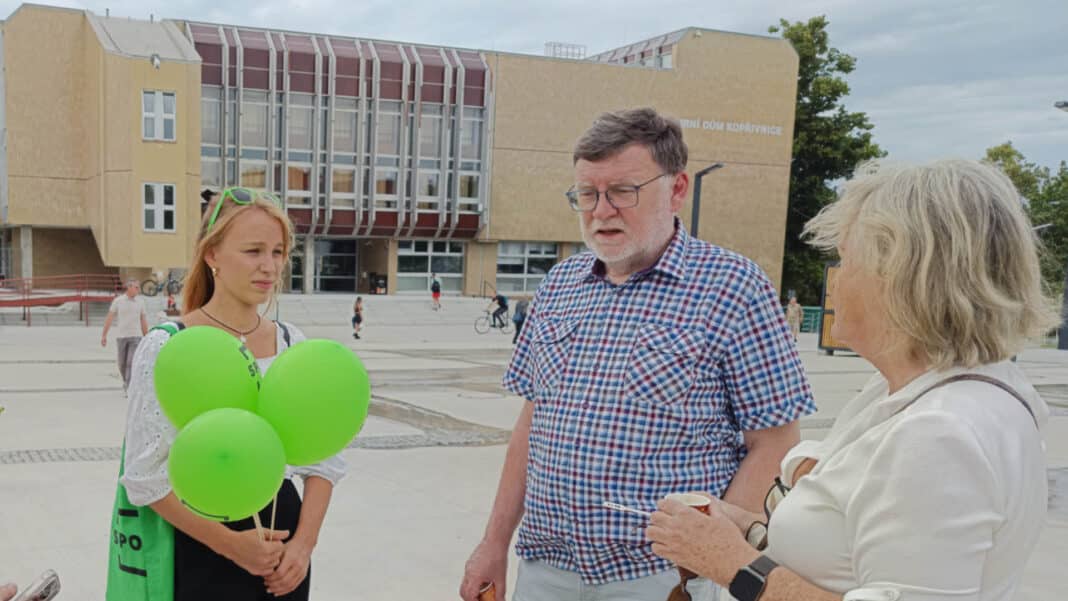 Ministr Zbyněk Stanjura na mítinku v Kopřivnici. Foto: SPOLU