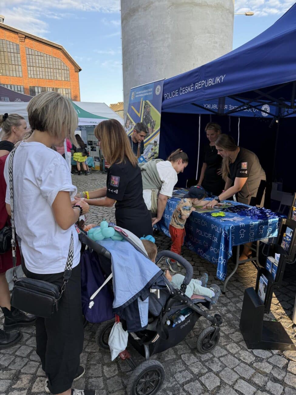 Policie na Colours of Ostrava. Foto. PČR