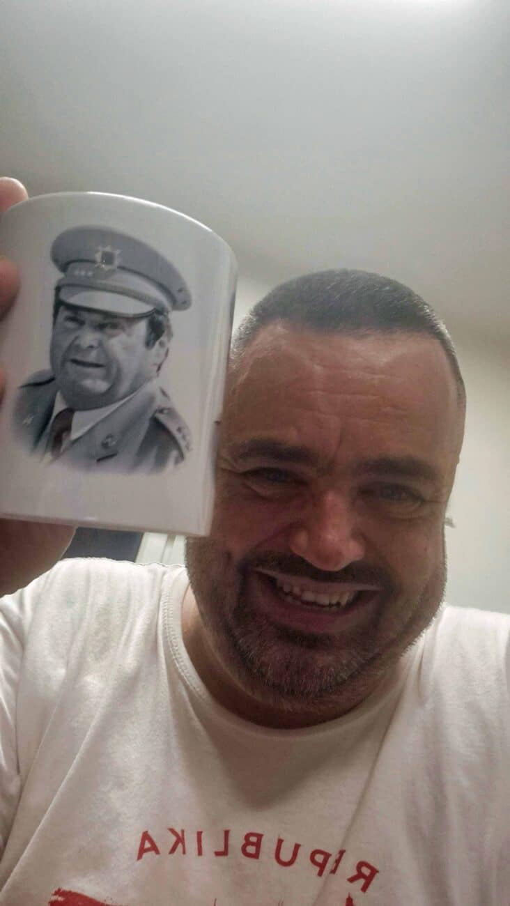 Tento hrnek si Pavel Novotný vzal do vězení.