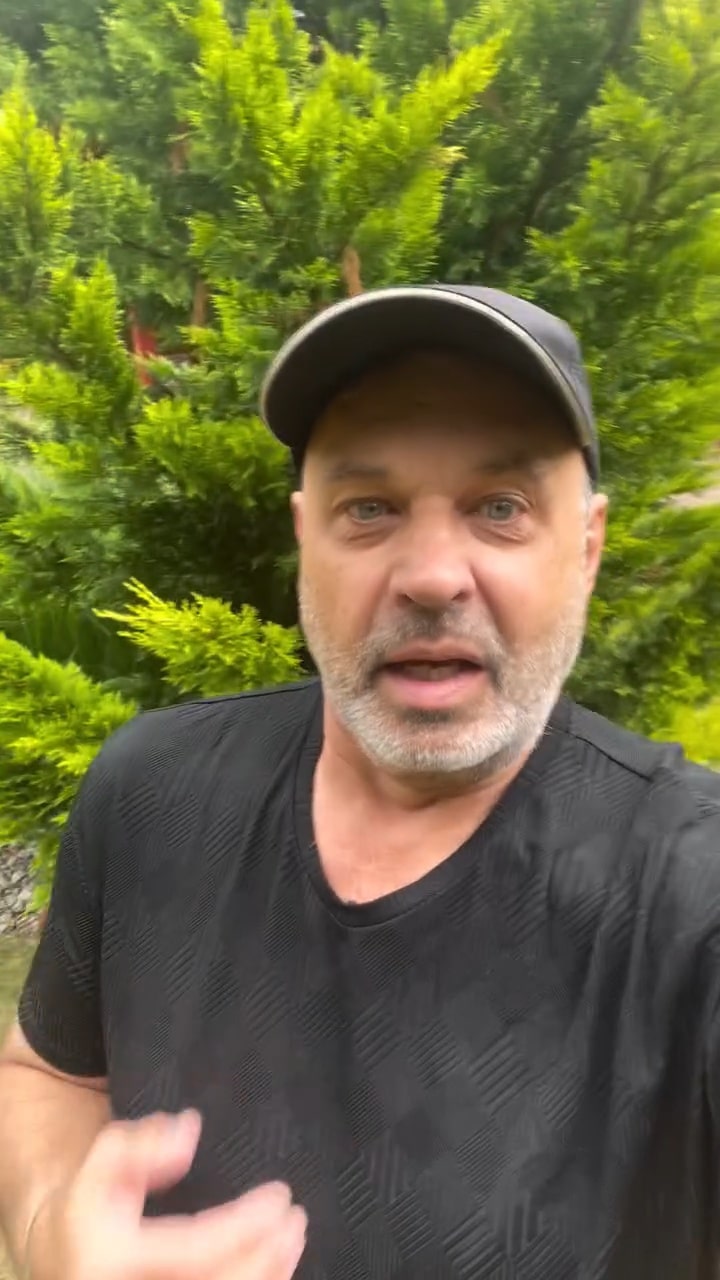 VIDEO: Herec Petr Rychlý děkuje za pomoc při pátrání po Jáchymovi.