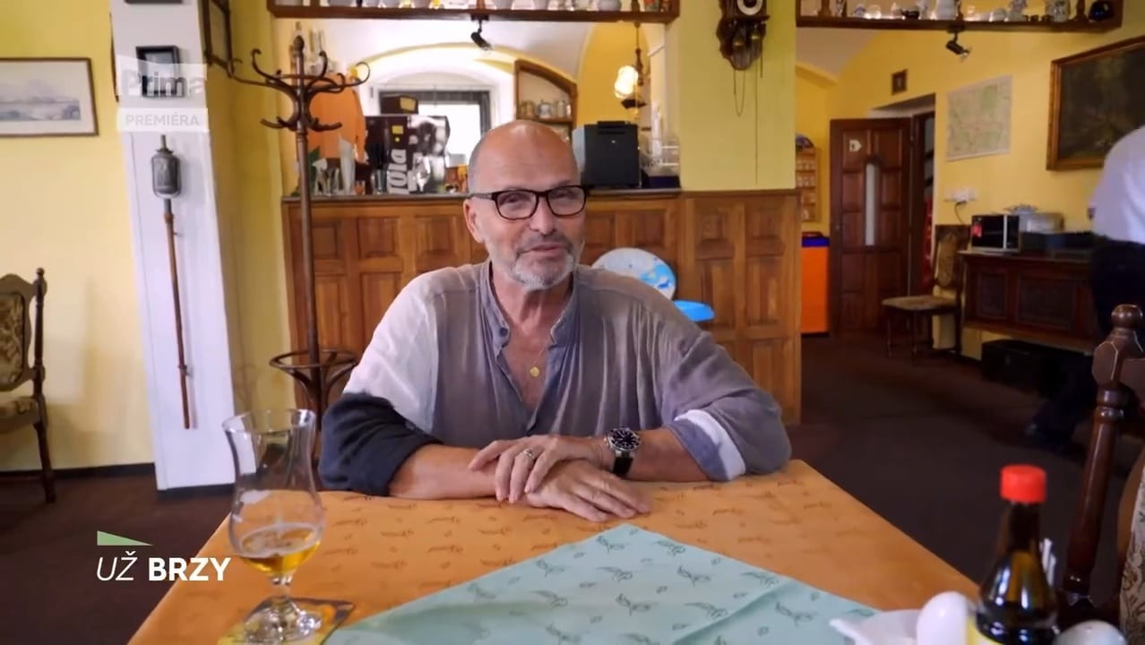 VIDEO: Nové díly Ano, šéfe! jsou tady.