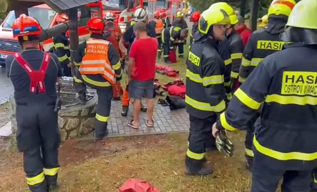 Zásah záchranářů v Ostrově u Macochy. Zdroj: Brněnská jednička