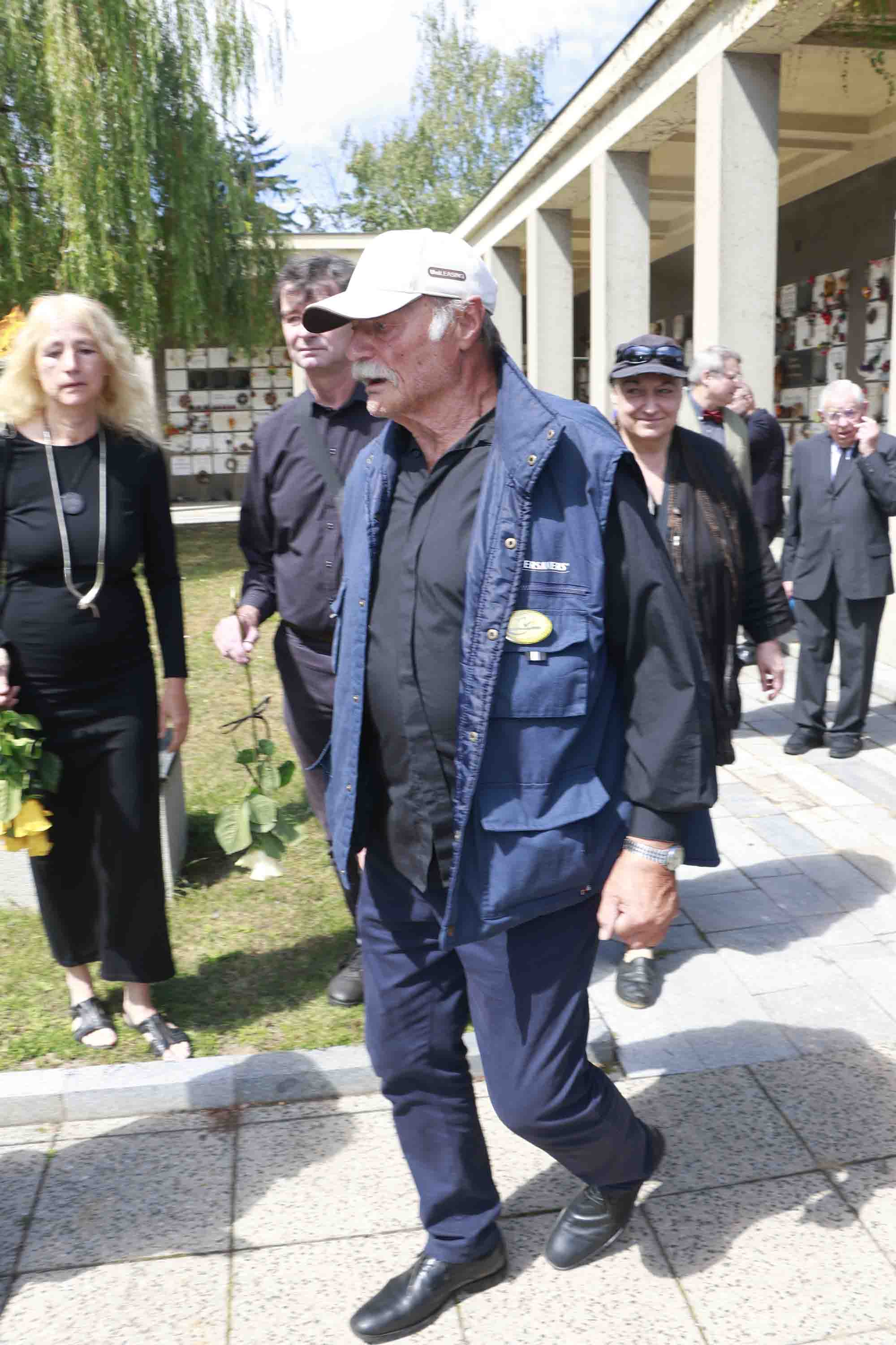 Herec Pavel Nový na pohřbu Jiřího Krampola. Foto: Nextfoto