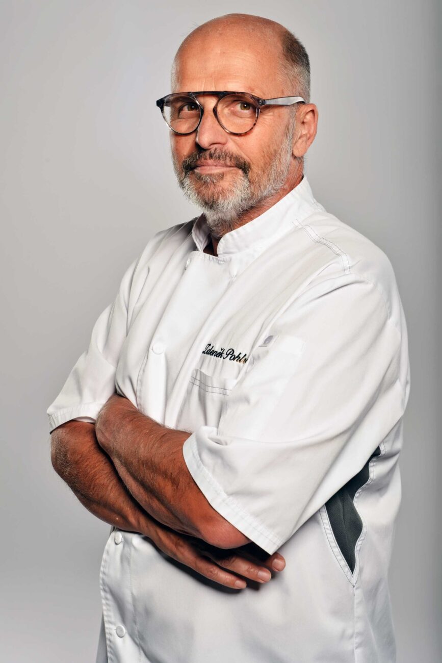 Zdeněk Pohlreich při natáčení prvního dílu nové řady Ano, šéfe. Foto: Prima