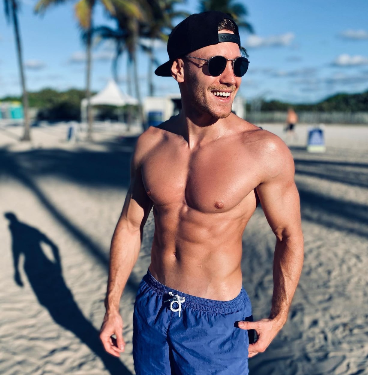 Nový Bachelor Miroslav Dubovický. Foto: IG