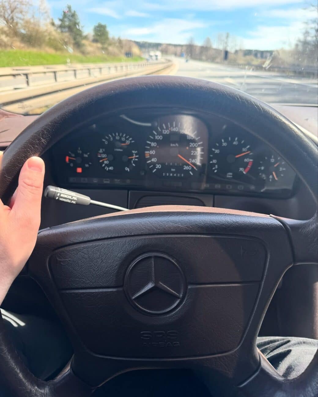 Chvílemi měl na tachometru přes 200 km/h. Foto: IG