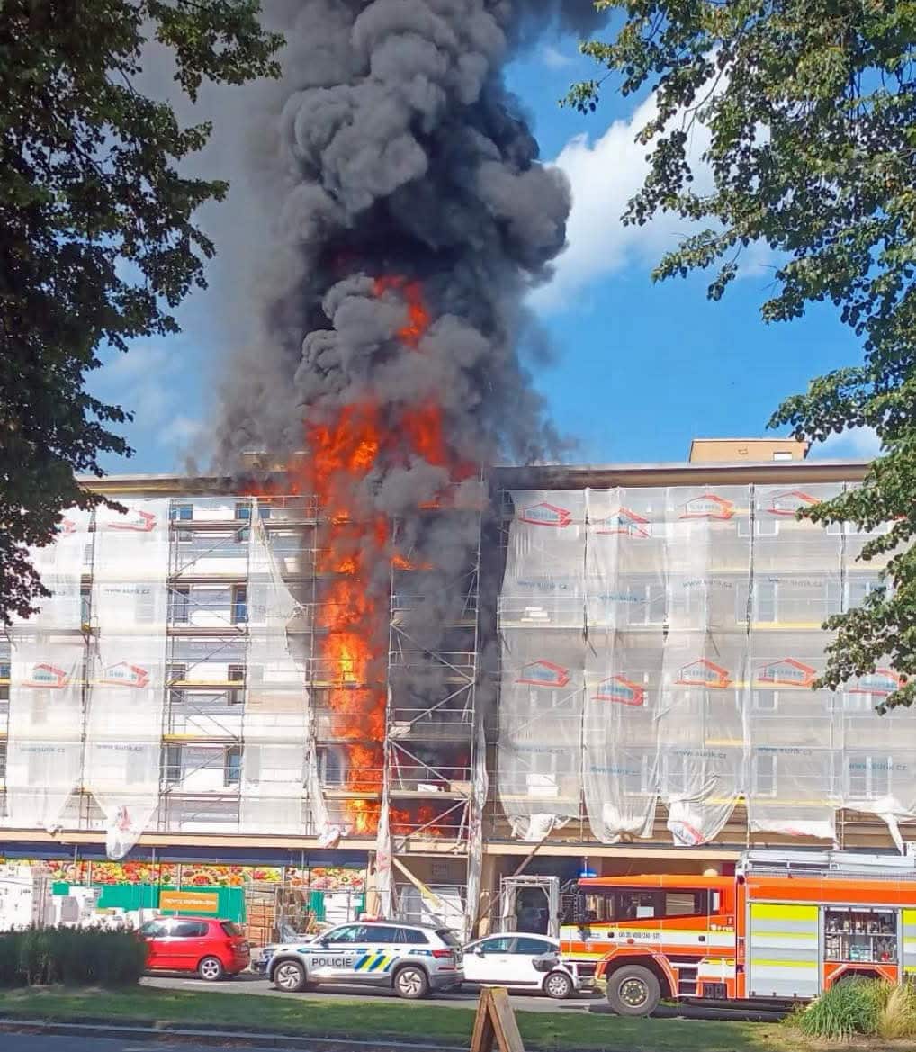 Požár paneláku v Havířově.