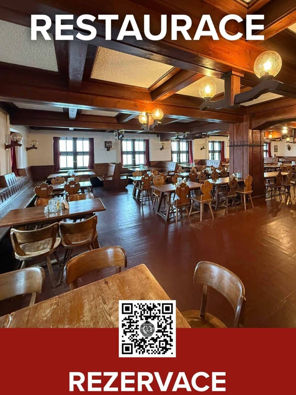 Do restaurace na Luční boudě je třeba rezervace třeba přes QR kód.